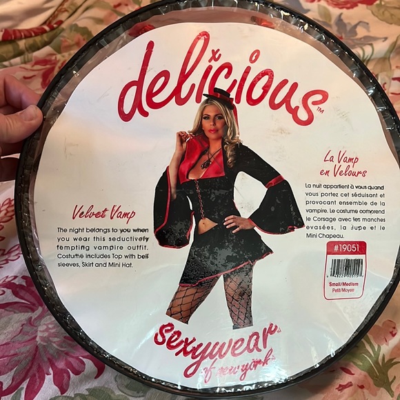 Vtg Sexy Vamprie Size Small/Medium VELVET VAMP by Delicious Corset Skirt Hat - Picture 11 of 16